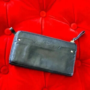 Perlina New York Leather Zip Around Wallet Black